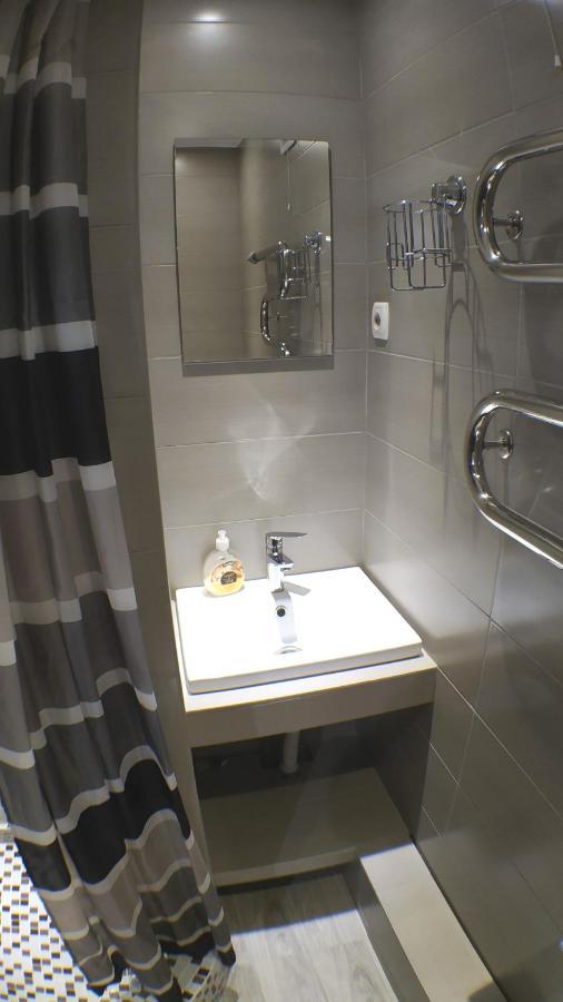 Двухкомнатный Люкс Центр Металлургов 19 Kr Apartments Krivoy Rog Exterior foto